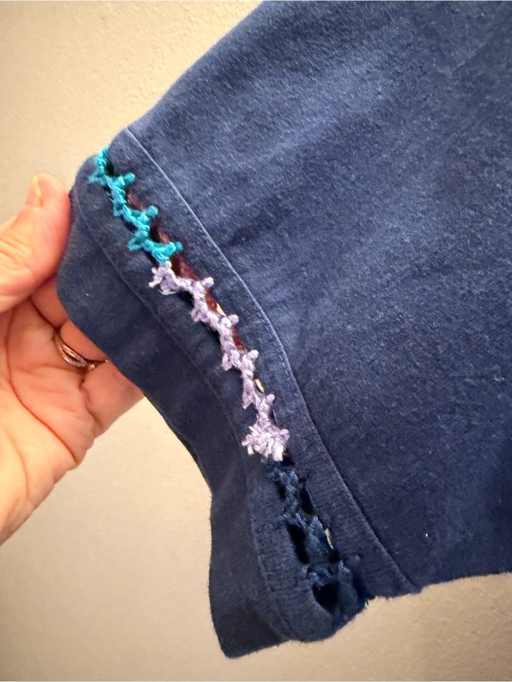 Johnny Was Navy Blue Rainbow Whipstitch Embroidery Short Sleeve Tee XS - Picture 3 of 4
